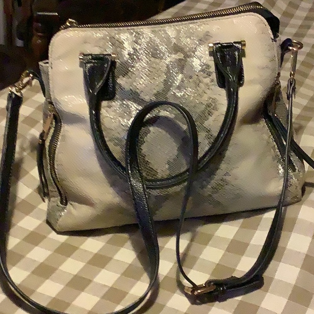 Purse - Picture 4 of 5
